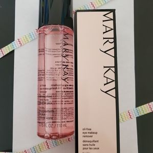 NWT Mary Kay Oil free Eye Make up remover